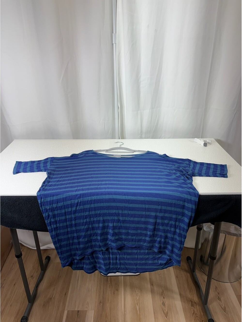 LuLaRoe Blue and Navy Striped Oversized Top, Size Large 224D